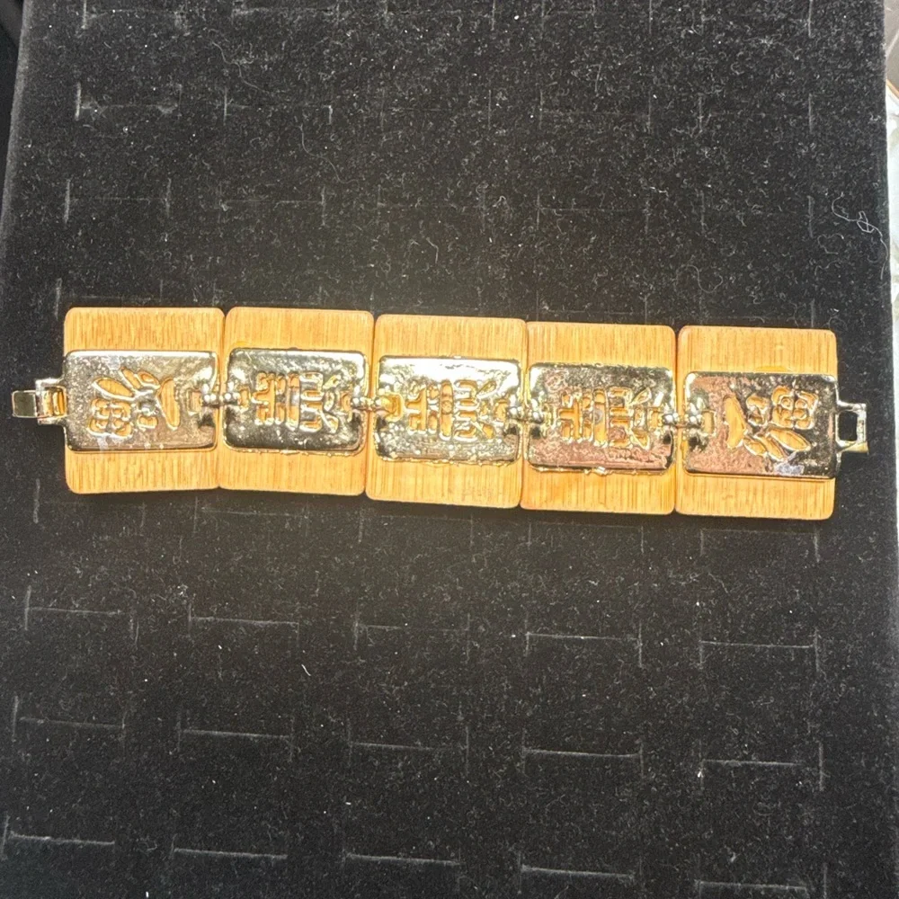 Source Unknown Polynesian Gold and Brown‎ Bracelet